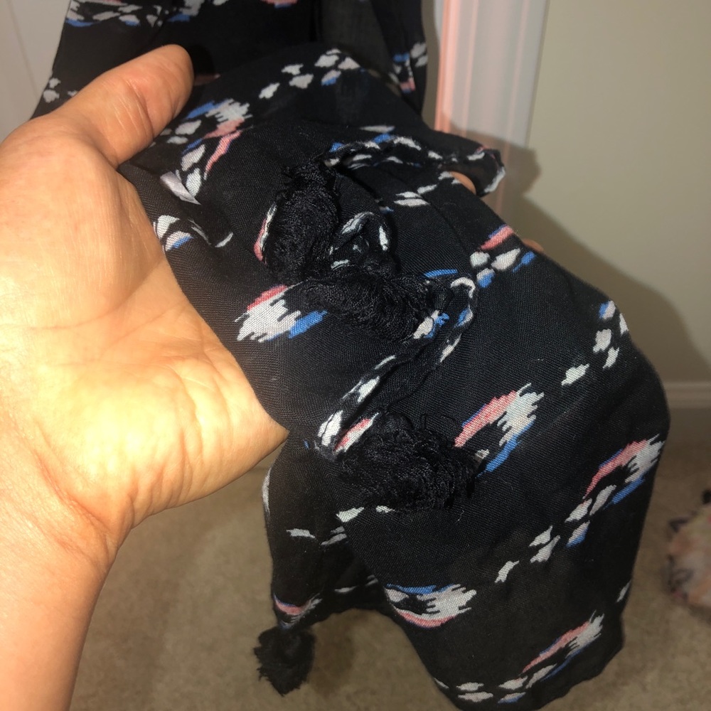 Assorted Scarves - Picture 4 of 6